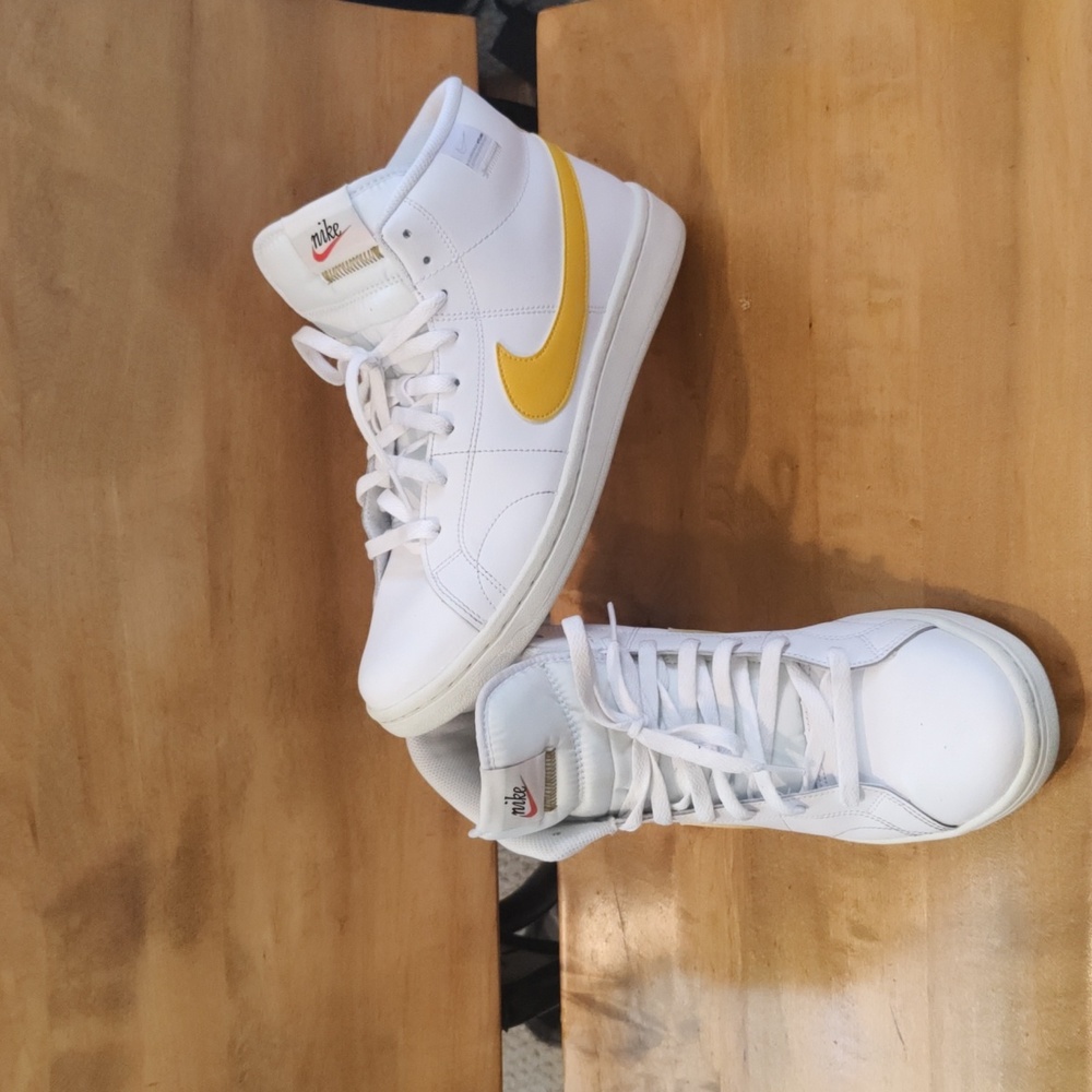 Nike Court Royal 2 mid basketball shoes size 11 white and gold